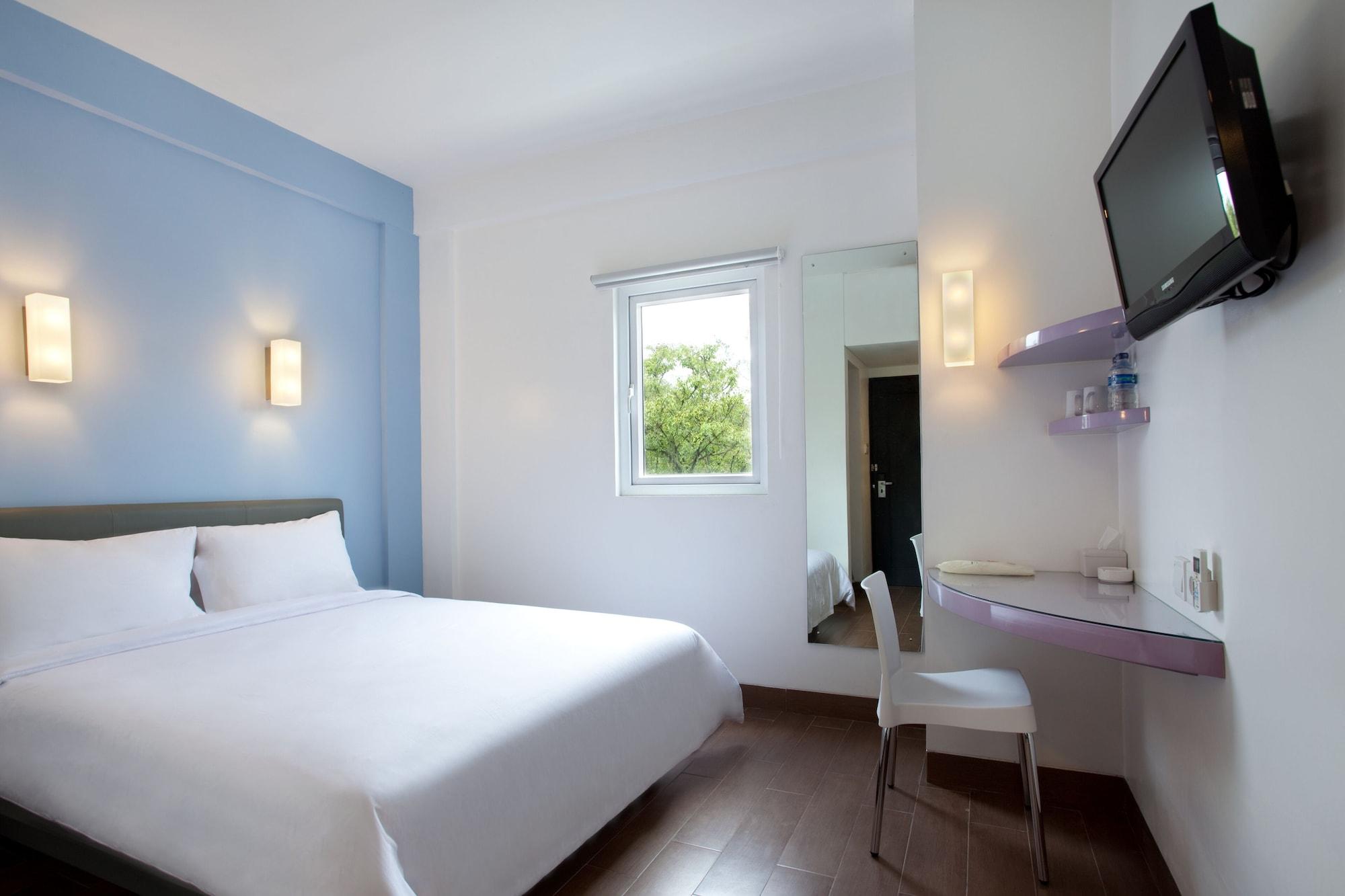 Amaris Hotel Cimanuk Бандунг Номер фото